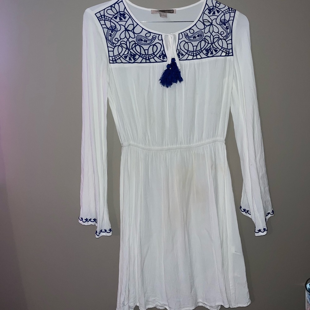 Forever 21 Contemporary Blue and White Dress Small
